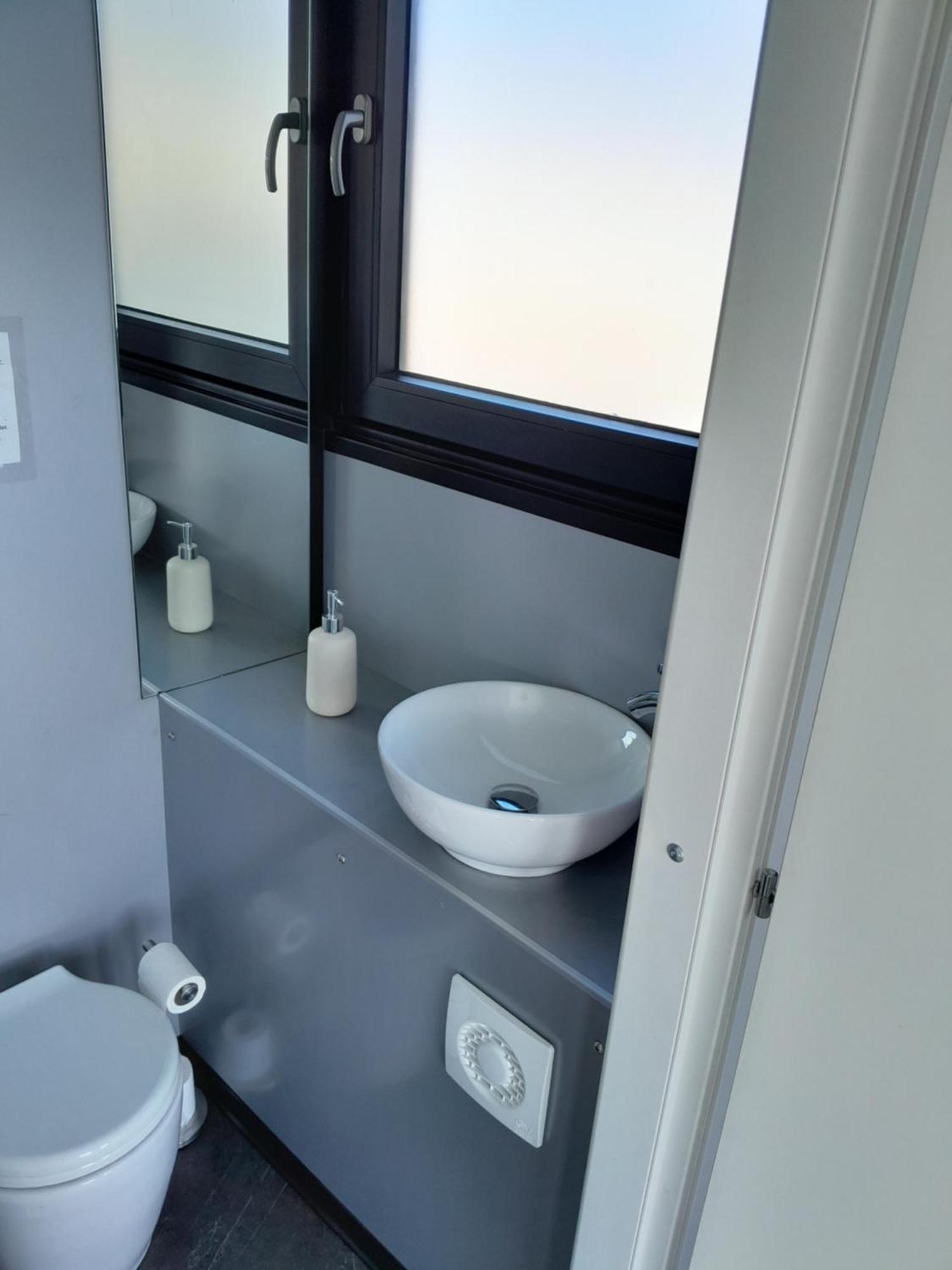 Floating Experience Black Pearl, Lago Maggiore ドルメッレット エクステリア 写真