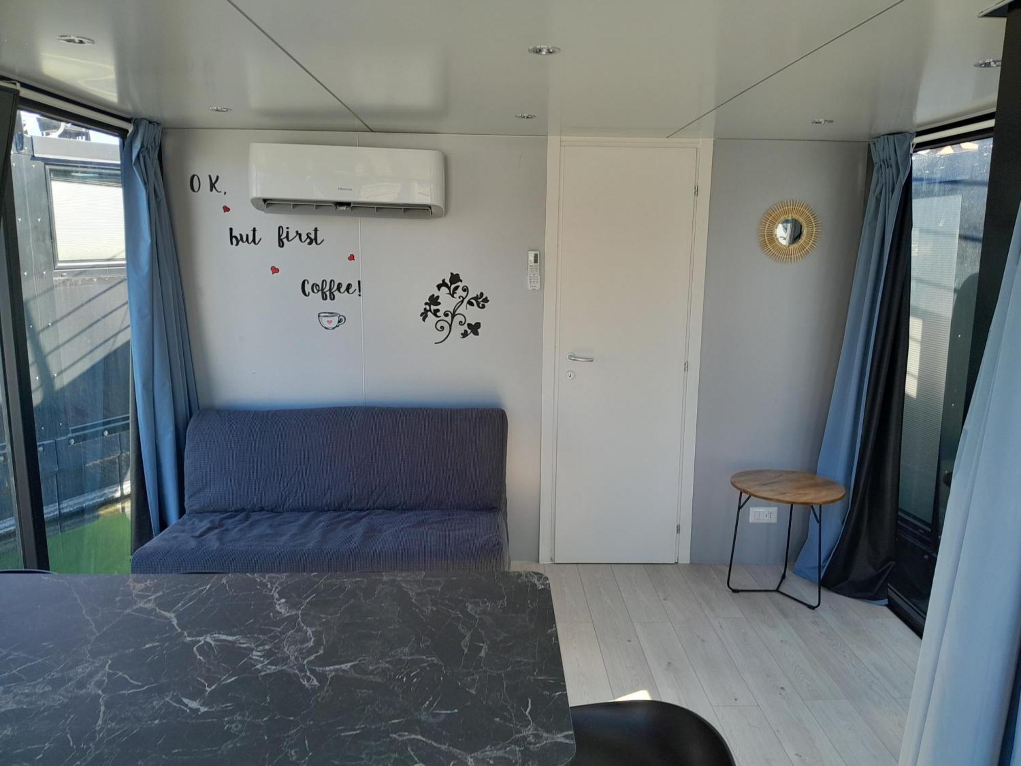 Floating Experience Black Pearl, Lago Maggiore ドルメッレット エクステリア 写真